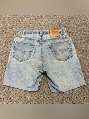Vtg Levis 505 Distressed Denim Shorts